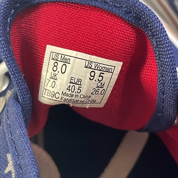 Vans Red and Blue Studded Stars size 9.5 - Picture 4 of 6